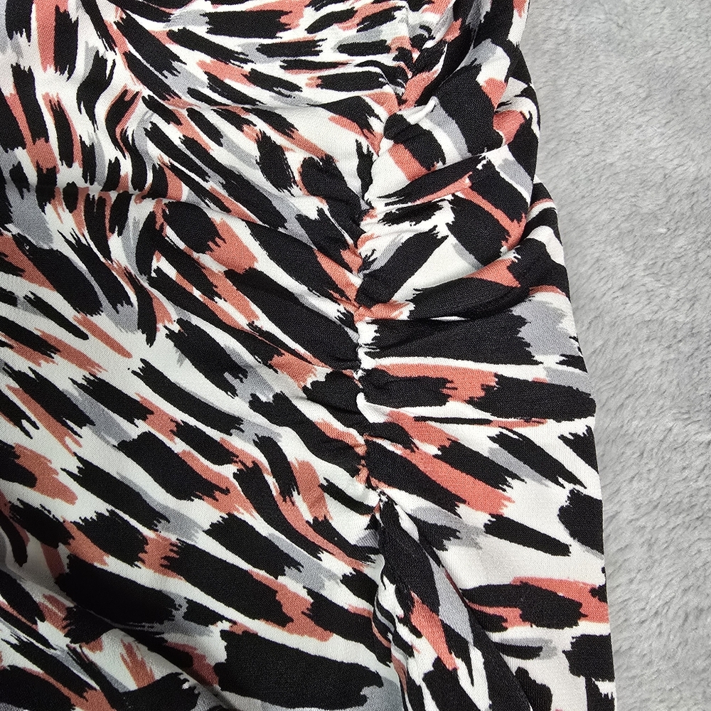 White House Black Market Black White Red Grey Patterned Womens Tank Top Small - Picture 7 of 10